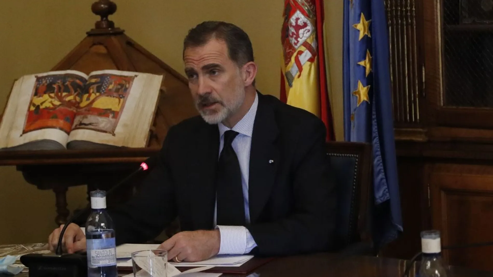 Los Reyes visitan la Biblioteca Nacional de España para presidir la Comisión Permanente de su Patronato