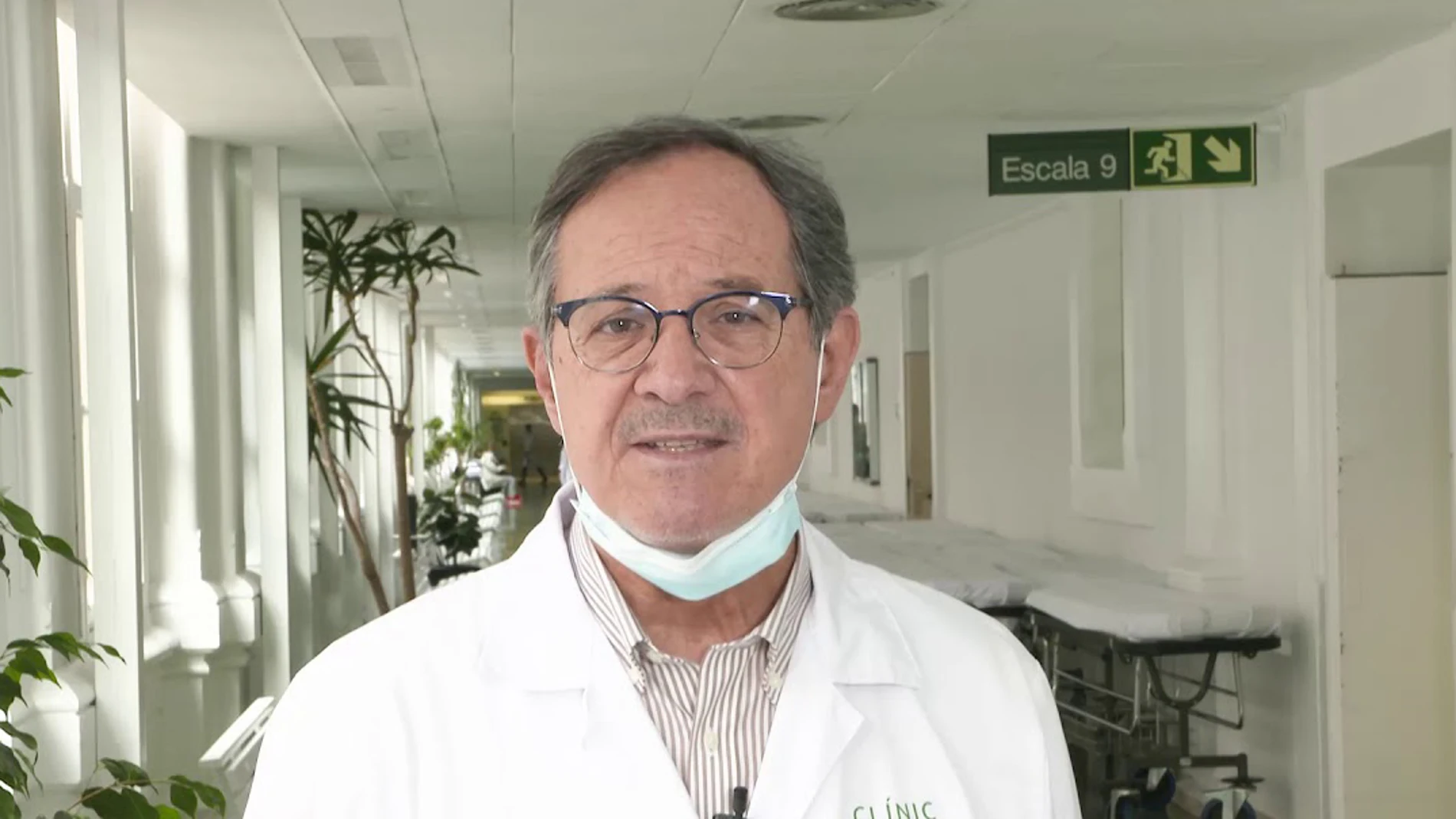 El doctor Jordi Vila, jefe del Servicio de Microbiología del Hospital Clínic de Barcelona y presidente de la Sociedad Española de Enfermedades Infecciosas y Microbiología Clínica