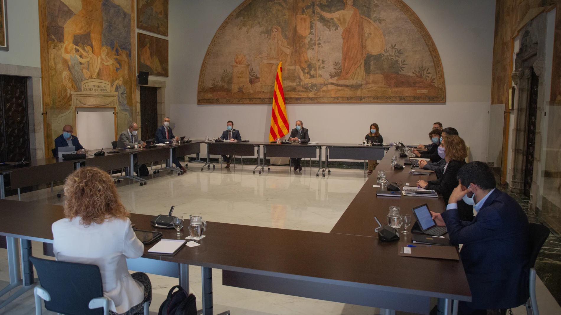 El Govern vuelve a reunirse de manera presencial tres meses después