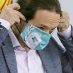El vicepresidente de Derechos Sociales, Pablo Iglesias, comparece en rueda de prensa posterior al Consejo de Ministros celebrado en Moncloa, en Madrid