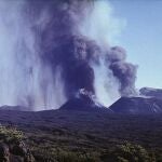 Erupción en la grieta que se abrió en la región volcánica de Tolbachik entre 1975 y 1976.