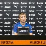Albert Celades, entrenador del Valencia