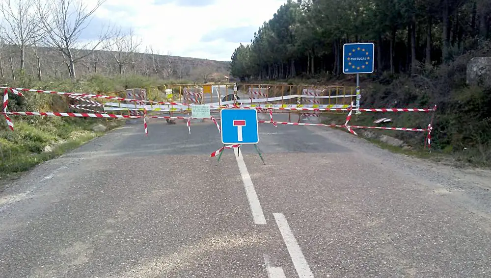Carretera cerrada en Zamora para entrar en Portugal durante el pasado año