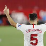 Lucas Ocampos celebra el primer gol del Sevilla en el derbi