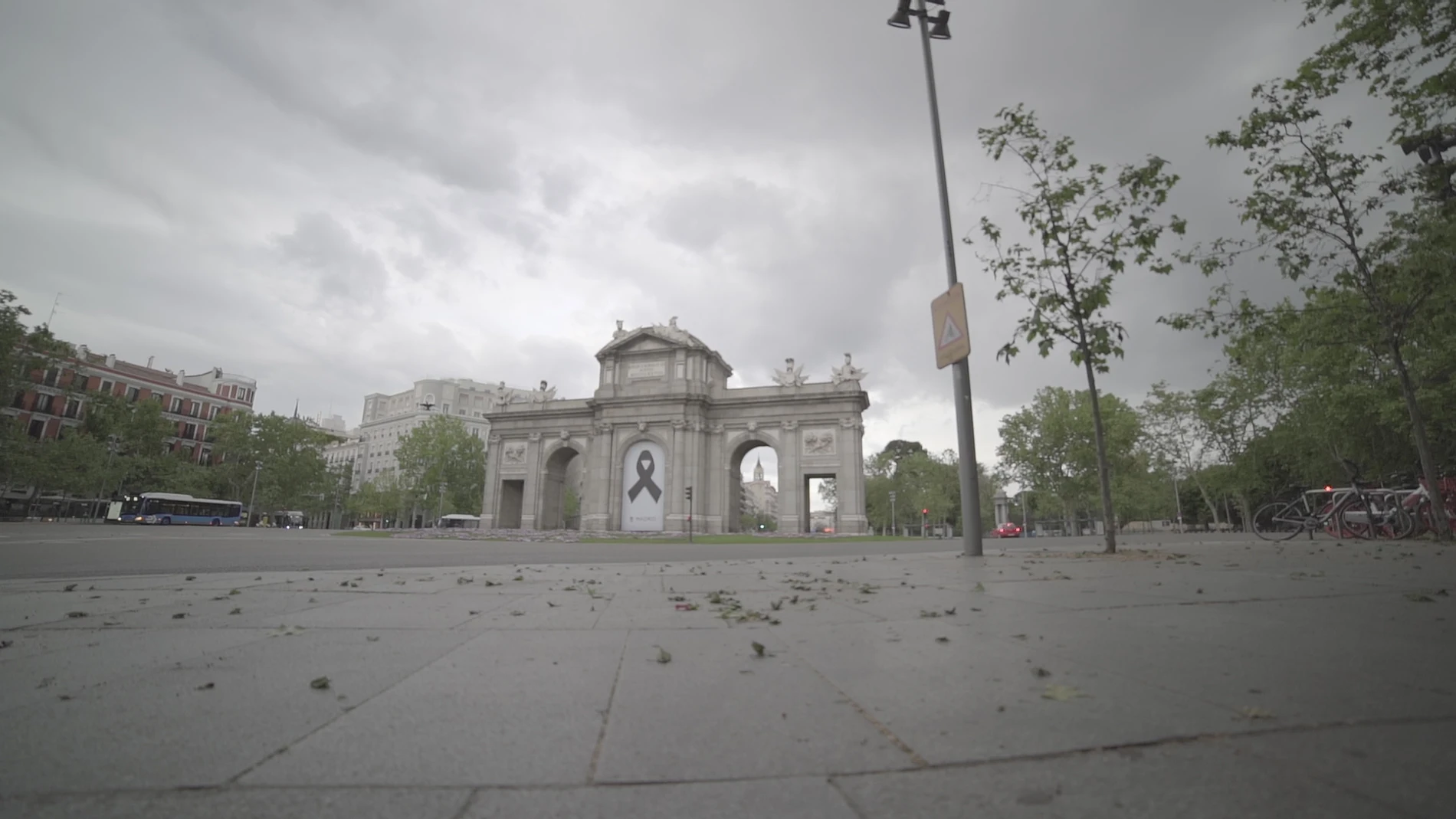 Imagen de la Puerta de Alcalá (Madrid) tomada para el nuevo programa de Movistar+, «La España llena»