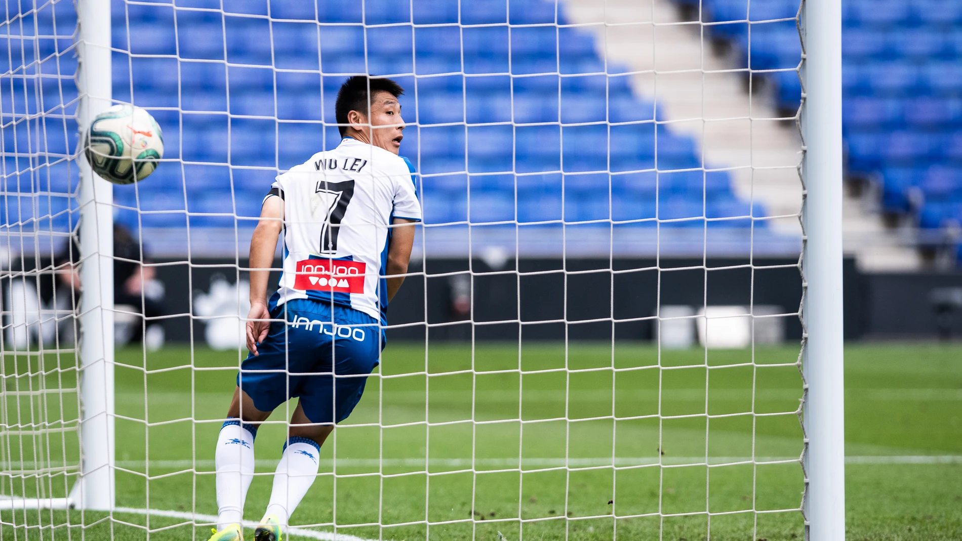 FOOTBALL - LA LIGA - RCD ESPANYOL V ALAVES