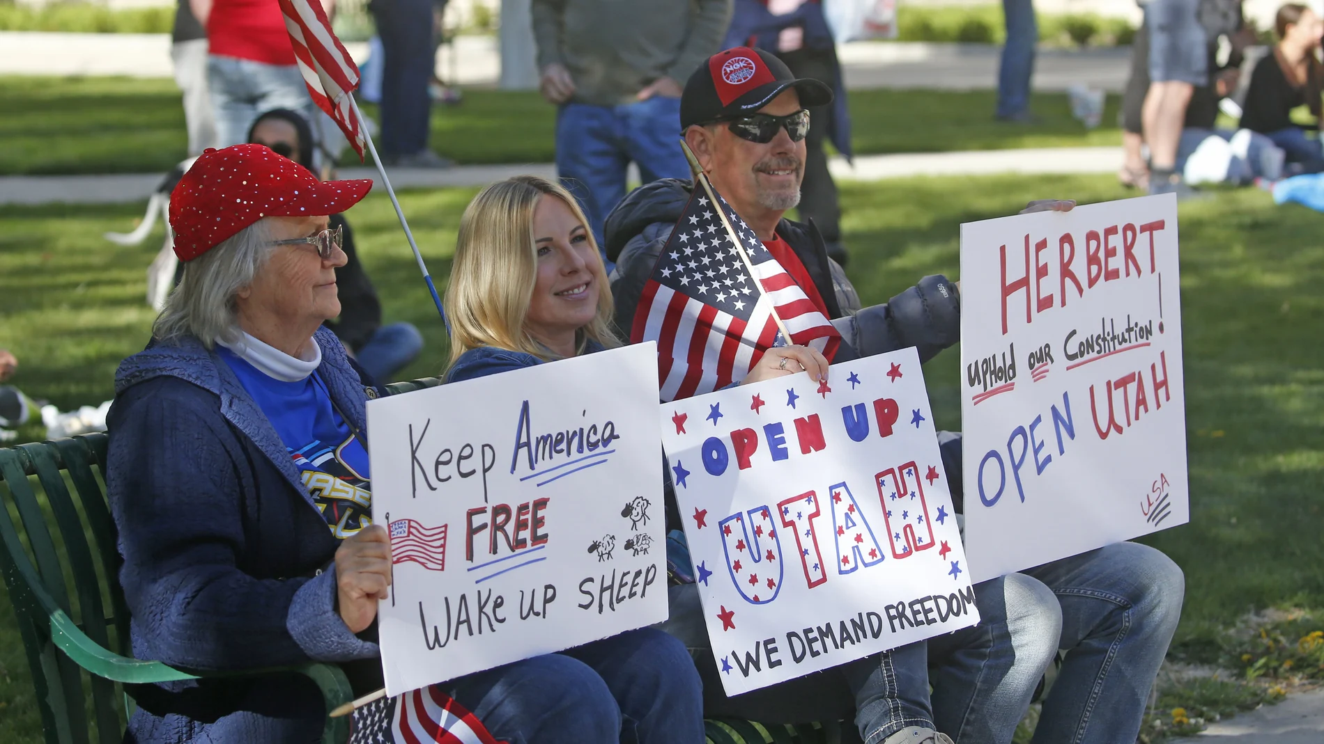 Vecinos de Utah, uno de los estados donde sigue creciendo el coronavirus, protestan para pedir la reapertura de la economía