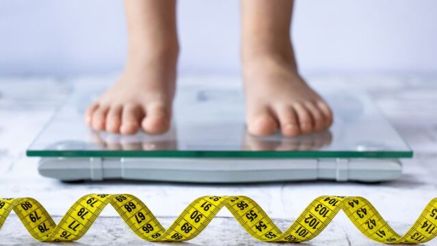La población infantil y juvenil no es consciente de la gran repercusión que el aumento de peso y la adquisición de malos hábitos pueden tener sobre su salud futura, por lo que pertenecen al sector de población más vulnerable.