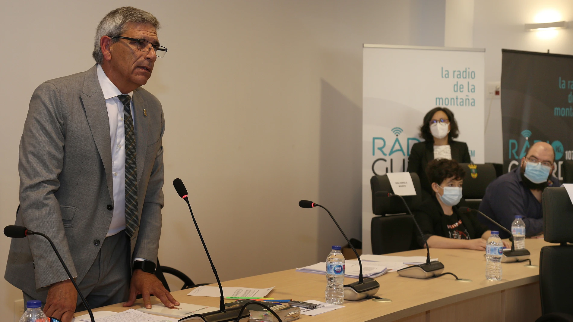 El nuevo alcalde, el popular Juan Jesús Blanco , jura el cargo tras recuperar la alcaldía por una moción de censura