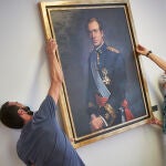 El Parlamento de Navarra retira un retrato del rey emérito