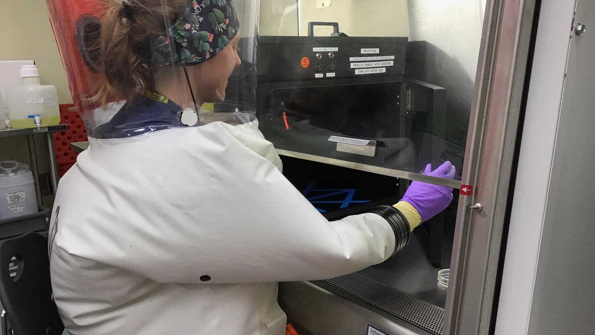 La luz ultravioleta UV-C desactiva el virus de la Covid-19 en unos segundos, según una investigación