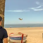 Un dron en una de las playas de Estepona. AYTO ESTEPONA