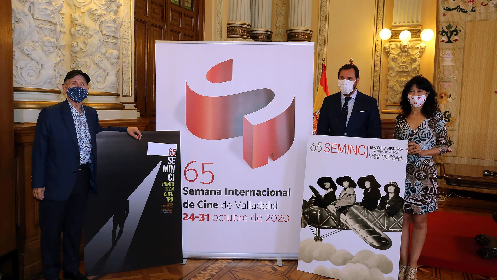El alcalde de Valladolid, Óscar Puente, la concejala de Cultura, Ana Redondo, y el director de la Seminci, Javier Angulo,presentan los carteles y avanzan los contenidos de la 65 edición de la Semana de Cine