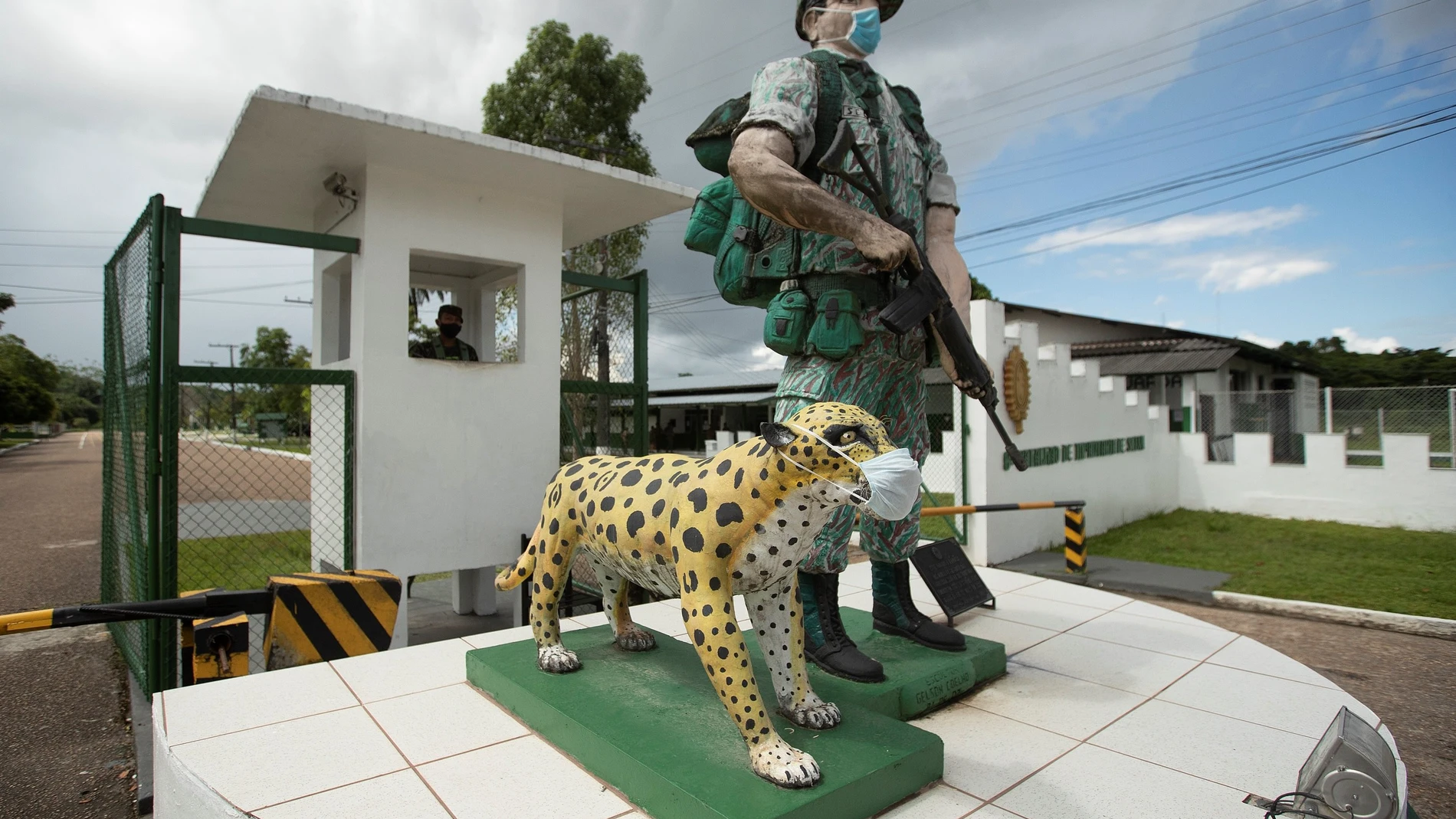 Autoridades de Brasil inspeccionan frontera con Colombia por coronavirus