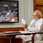 El primer ministro Narendra Modi en una videoconferencia sobre las zonas fronterizas