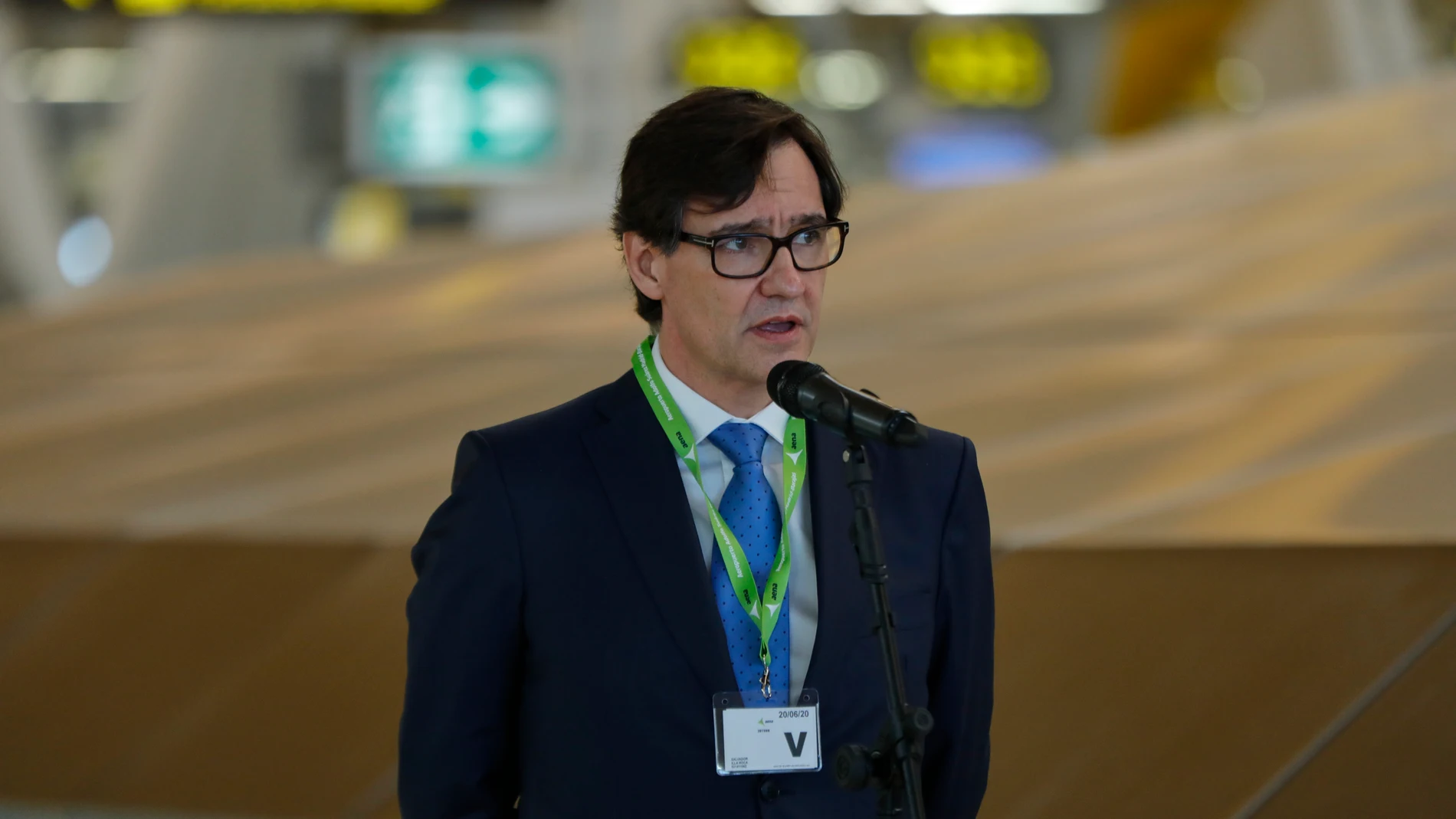 Visita de Ábalos y Salvador Illa al Aeropuerto de Madrid para supervisar medidas ante el Covid-19