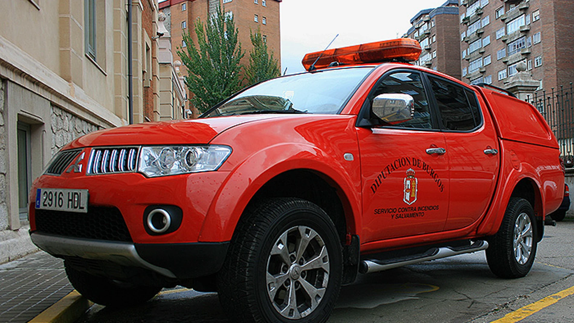 Vehículo de la Guardia Civil (COS) de Burgos