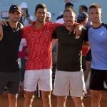 Novak Djokovic posa al final de su torneo con Grigor Dimitrov, Viktor Troicki y Borna Coric