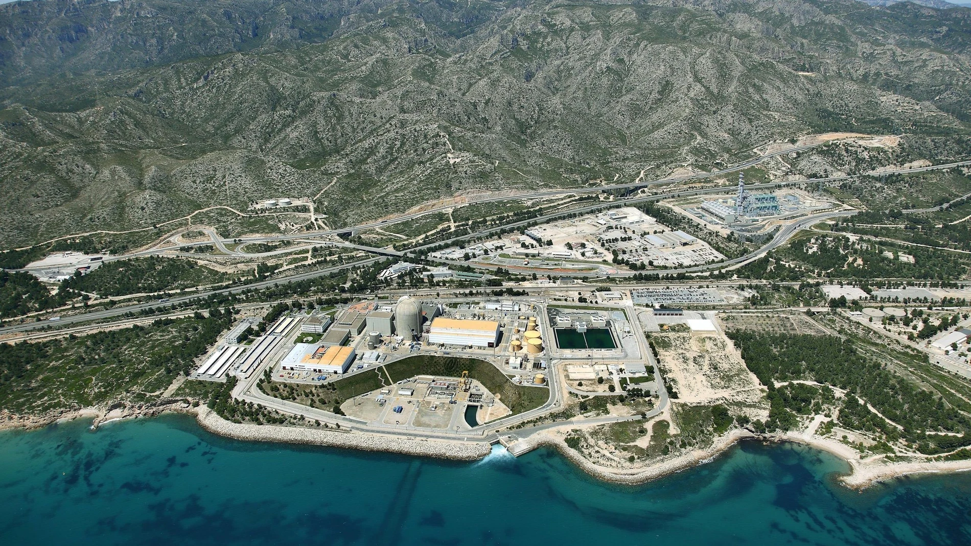 AMP.- El CSN informa a favor de renovar la autorización de la central nuclear de Vandellós II (Tarragona) 10 años más