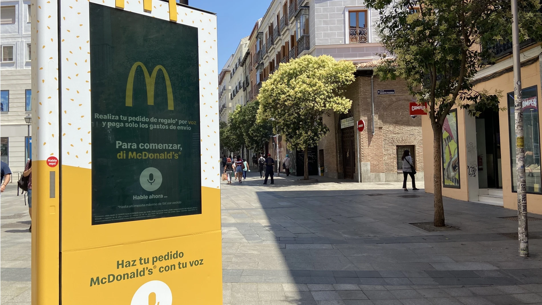 Economía/Empresas.- McDonald's presenta en España los primeros mupis por voz instalados en la vía pública