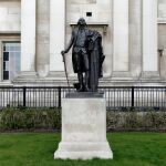 Una de las múltiples estatuas de George Washington que muchos han empezado a cuestionar
