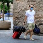 Turistas visitan Sevilla en los días posteriores al fin del estado de alarma