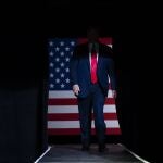Las últimas declaraciones que se han emitido a través de los funcionarios de la administración Trump es que no se volverá a cerrar de la manera que se hizo en marzo