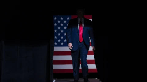 Las últimas declaraciones que se han emitido a través de los funcionarios de la administración Trump es que no se volverá a cerrar de la manera que se hizo en marzo