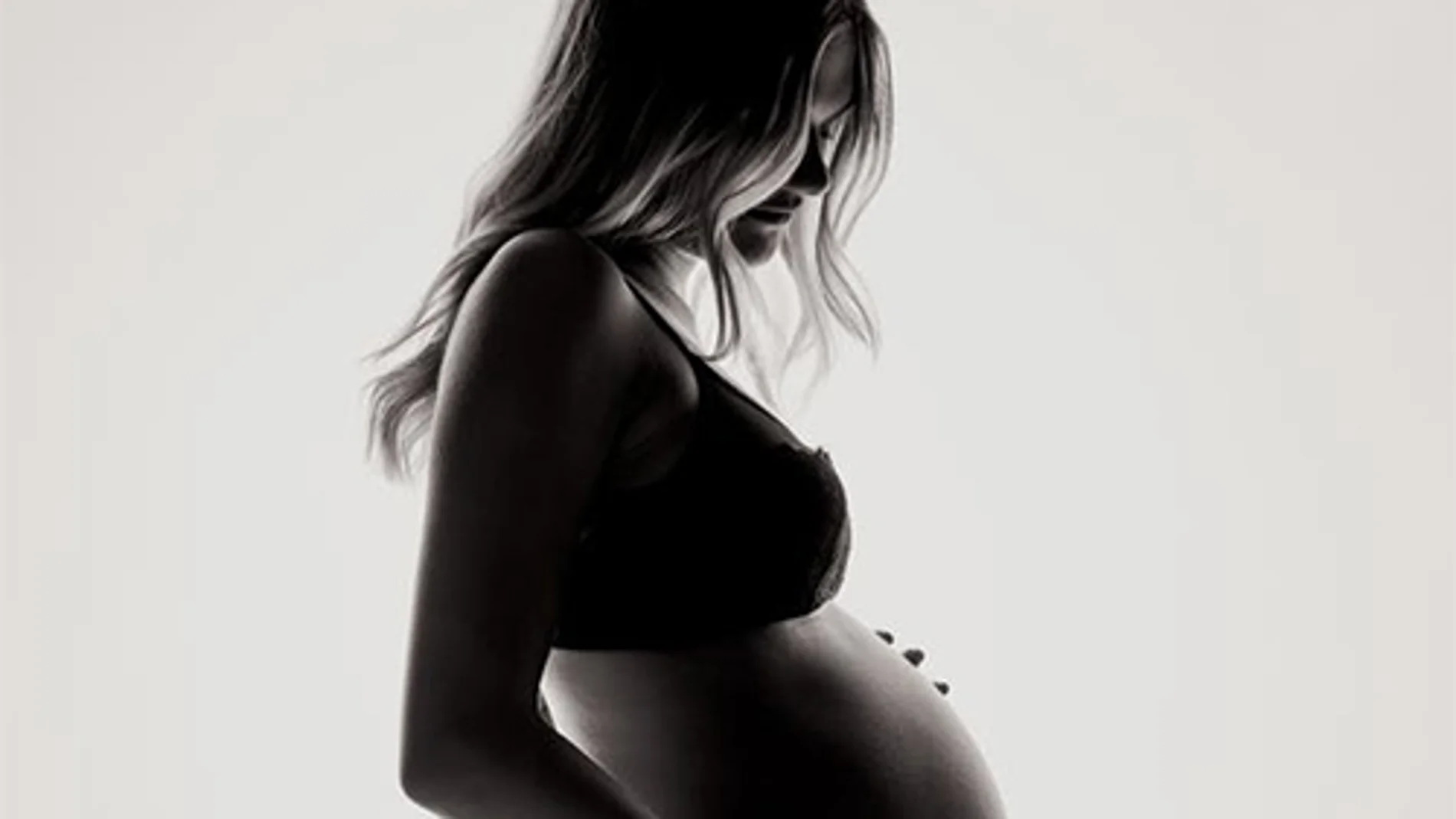Antes de que una pareja se plantee agrandar nuevamente la familia, es importante que sea consciente de cuáles son los riesgos que podría entrañar un embarazo a destiempo | Fuente: TopDoctors