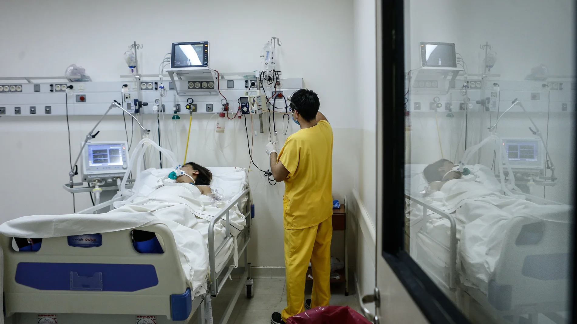 Cien días para preparar la llegada del pico, la sanidad argentina a prueba