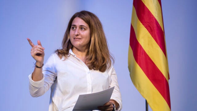 La excoordinadora general del PDeCAT, Marta Pascal, interviene tras haber sido elegida este sábado secretaria general del nuevo Partit Nacionalista de Catalunya (PNC).