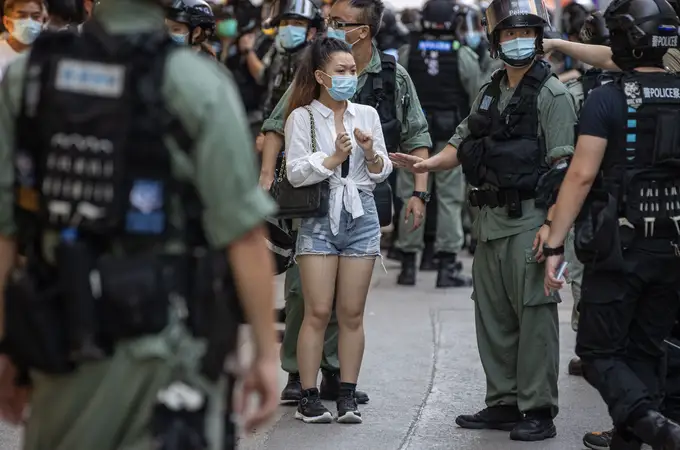 Hong Kong se mimetiza con la China comunista