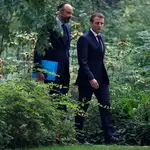El presidente francés Emmanuel Macron y el primer ministro Edouard Philippe se dirigen a la Convención de los Ciudadanos por el Clima