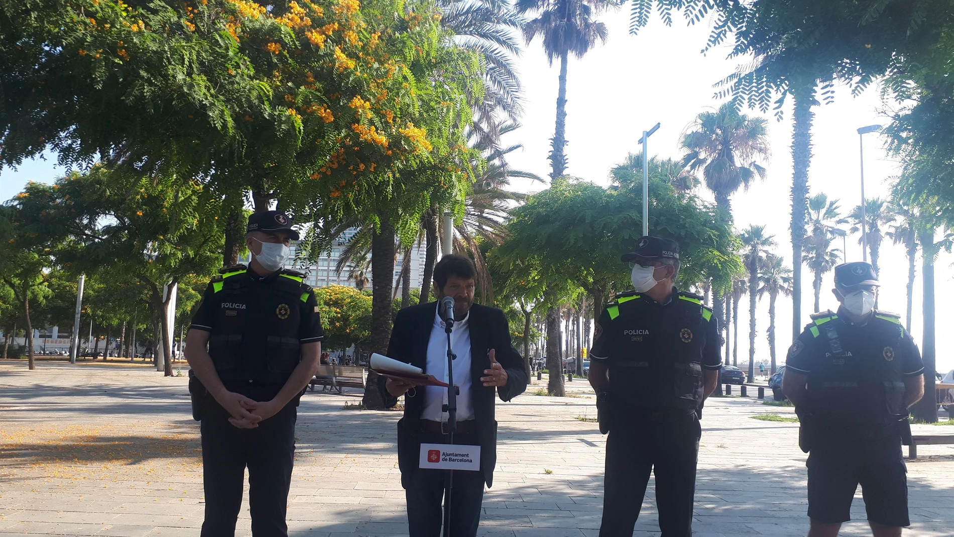 Batlle no ve incompatible ser presidenciable y concejal de Barcelona