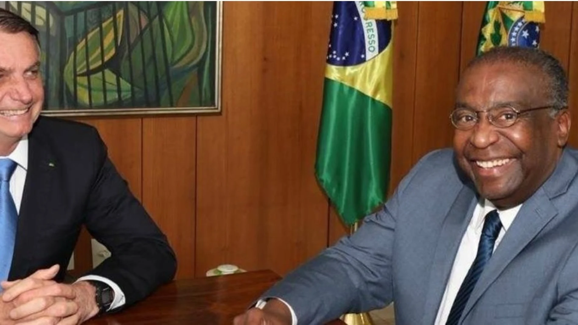 Brasil.- Bolsonaro ratifica al ministro de Educación pese a las acusaciones de plagio e irregularidades en su currículum