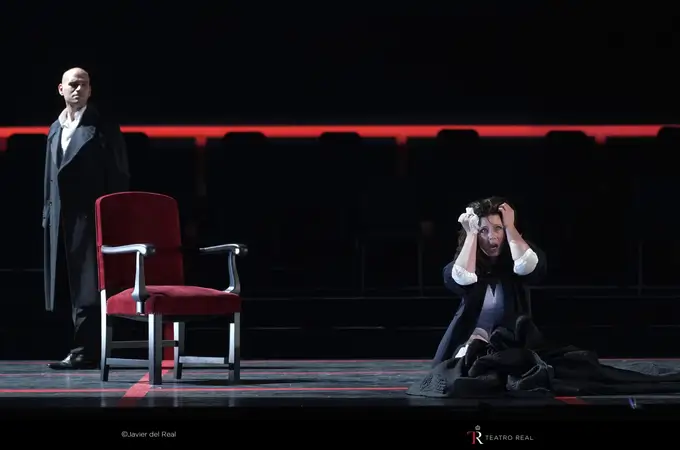 Vuelve la ópera: «La traviata»: prohibido traspasar las líneas rojas