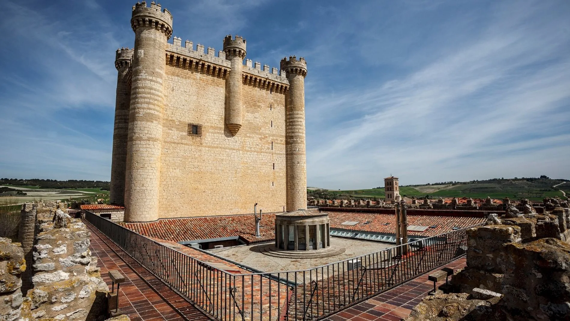 Torre del homenaje del castillo de Fuensaldaña