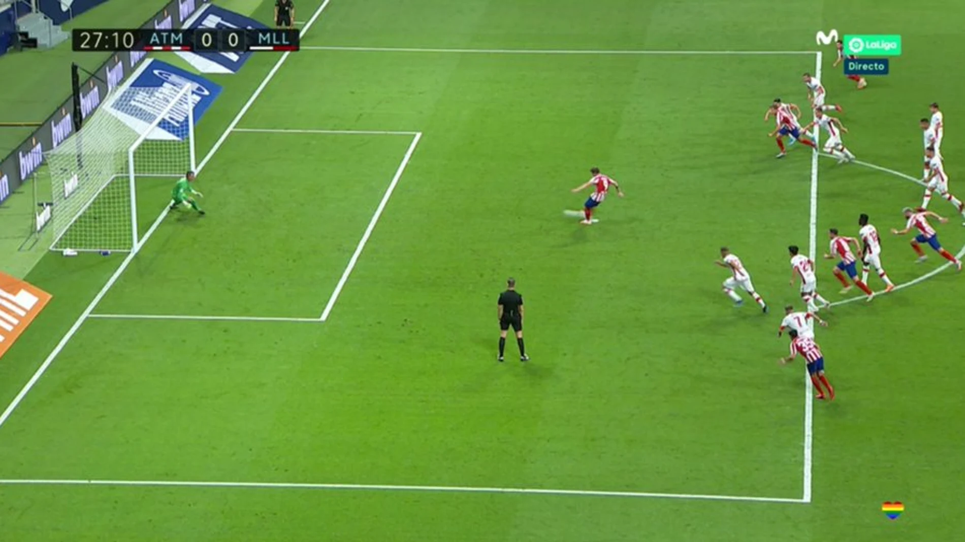 Momento en el que Morata lanza el penalti ante el Mallorca