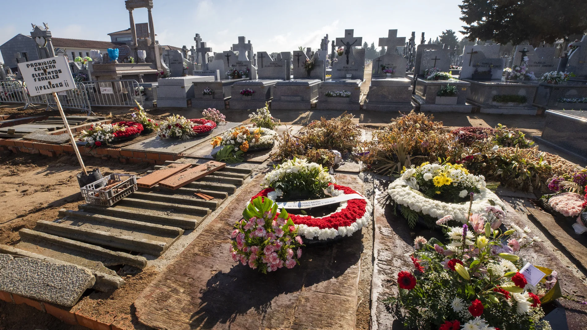 La ampliación del cementerio de Ávila acoge los restos de gran parte de los fallecidos por coronavirus en la capital
