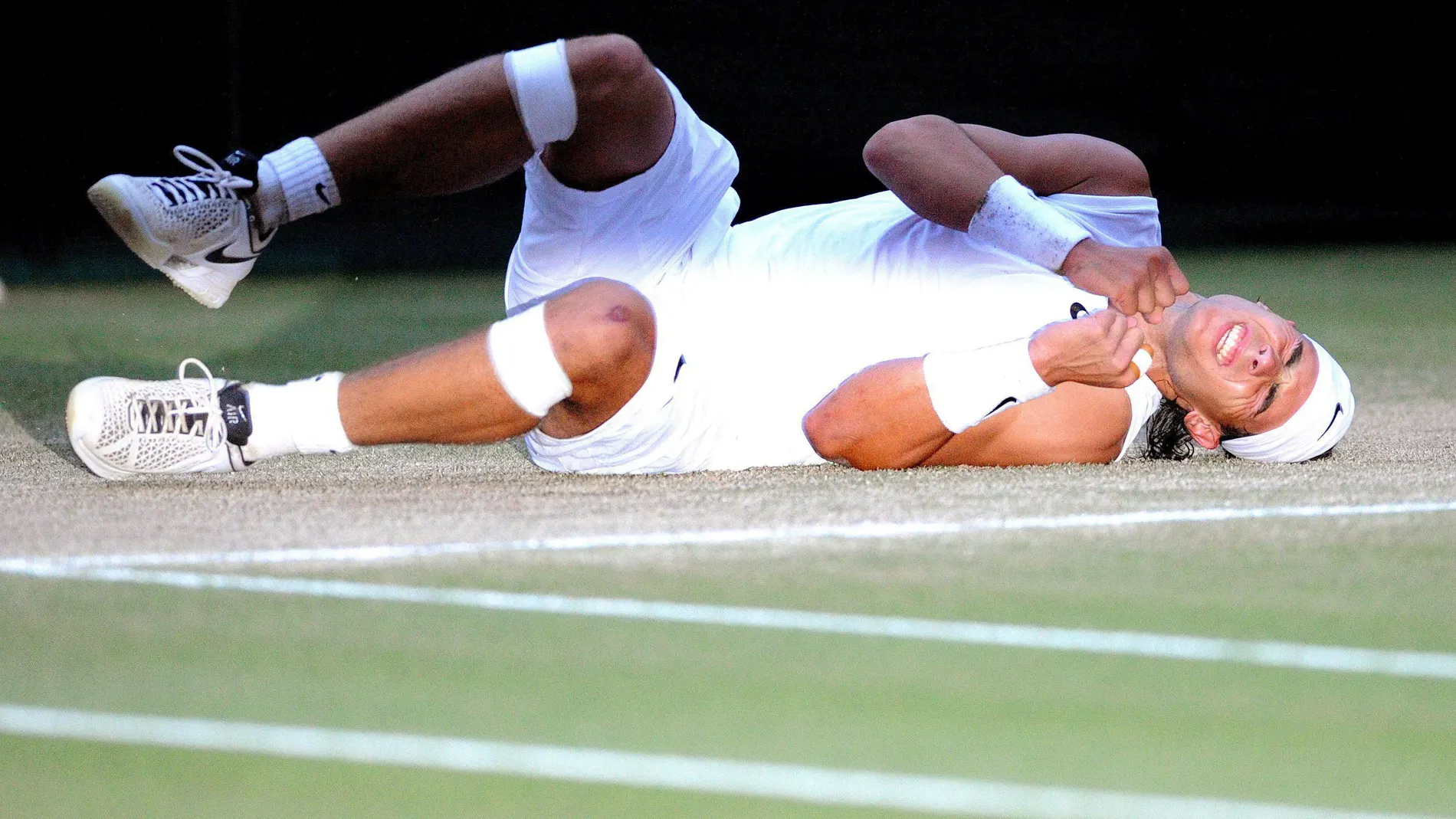 Nadal, tras ganar a Federer y conquistar Wimbledon en 2008