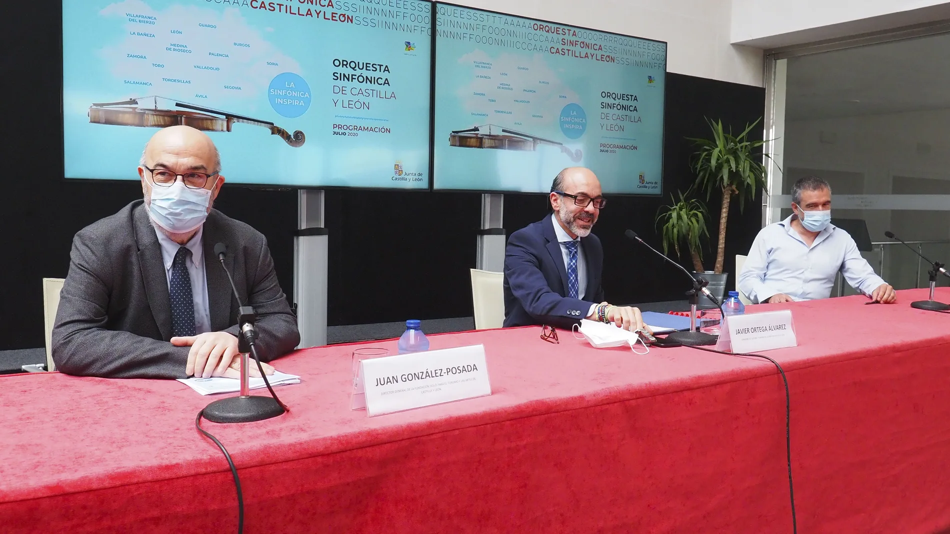 El consejero de Cultura y Turismo, Javier Ortega, presenta "La Sinfónica Inspira" junto a Juan González-Posada y Jordi Gimeno