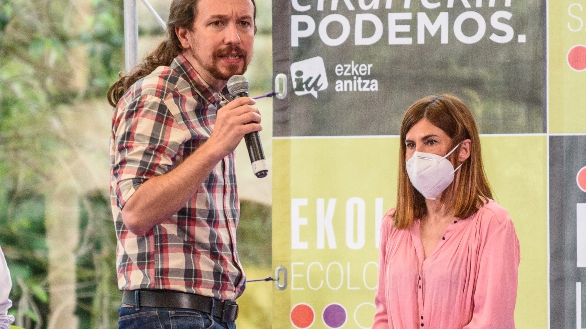 Iglesias se dejó ver ayer en Bilbao, donde apoyó a la candidata de Podemos, Miren Gorrotxategi