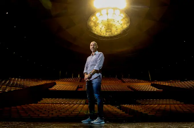 Javier Menéndez: «El teatro digital deja de ser teatro, debe ser en vivo»