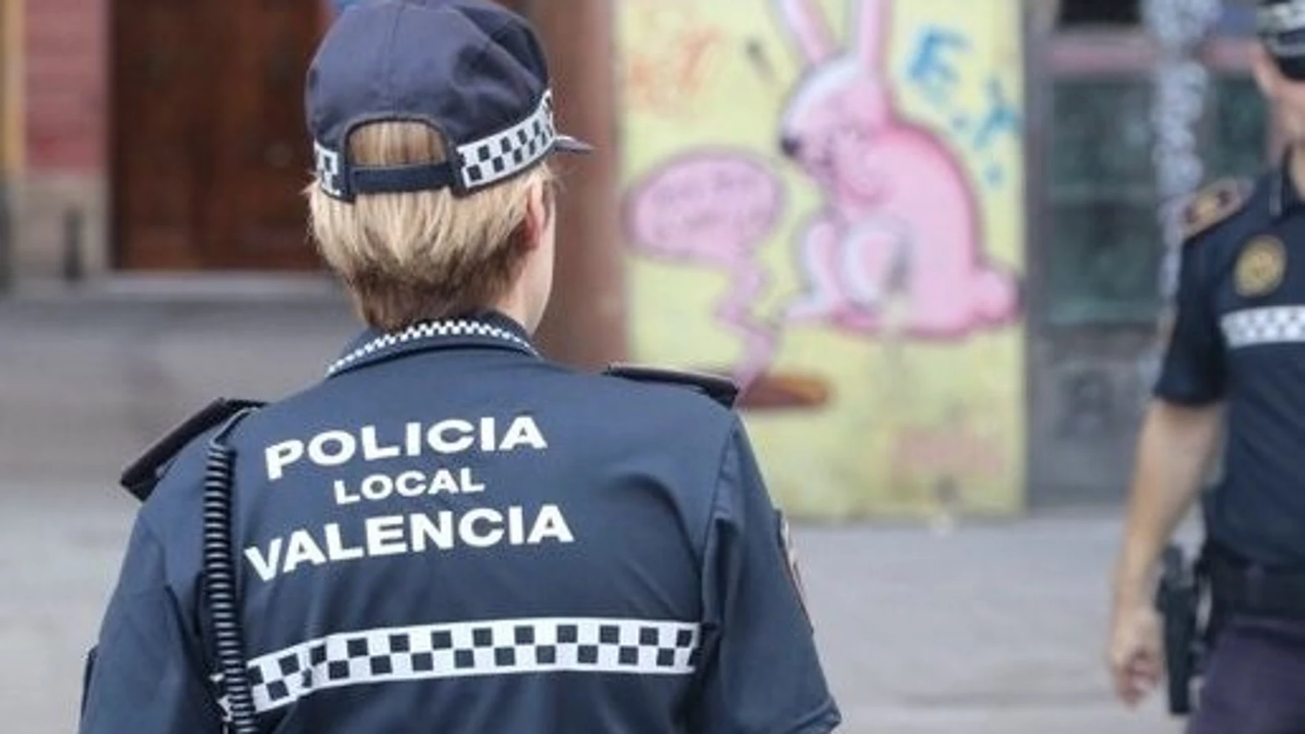 Valencia.- Sucesos.- Detenido un hombre por pegar patadas a su mujer en la calle