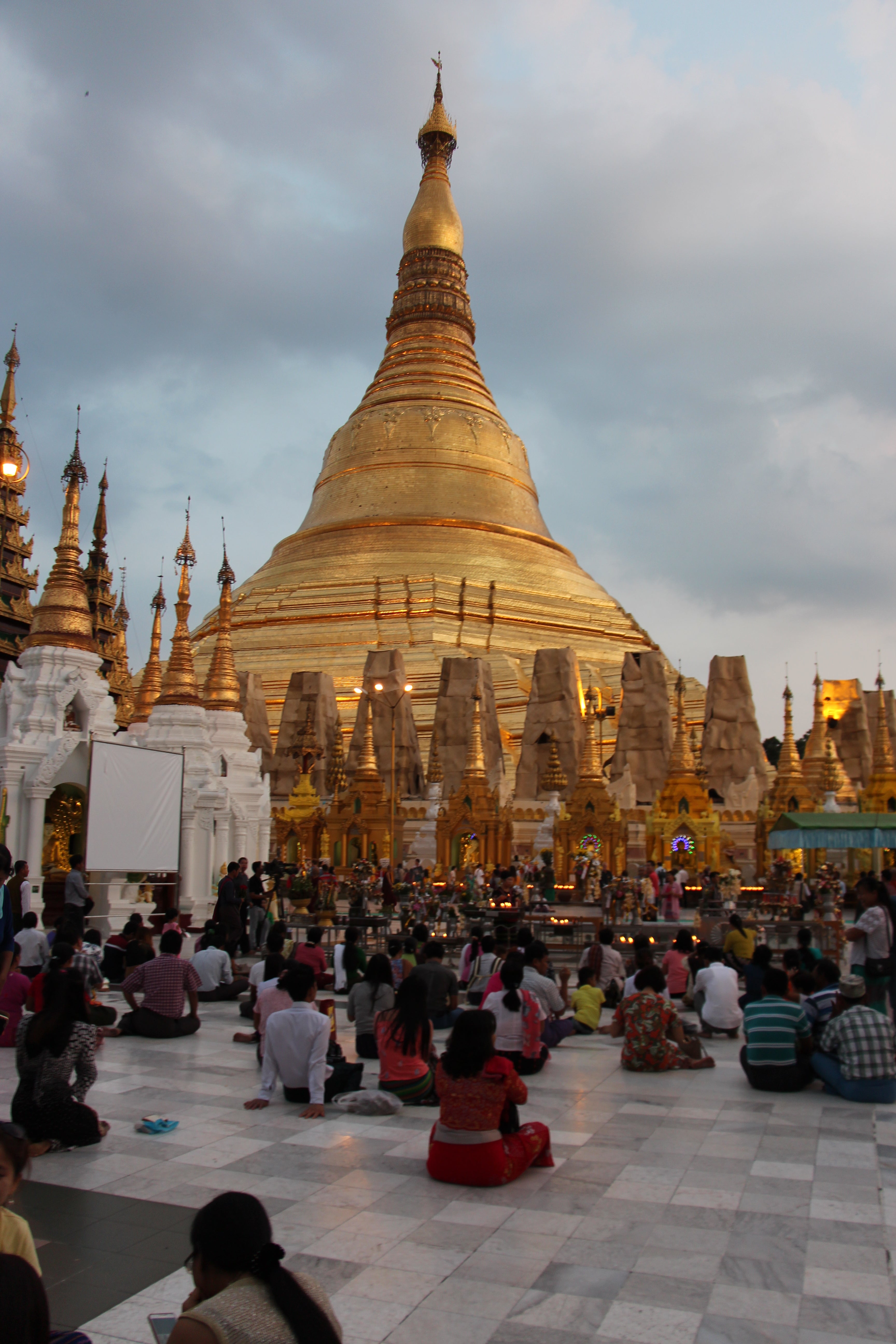 Shwedagon PayaRangún, Myanmar