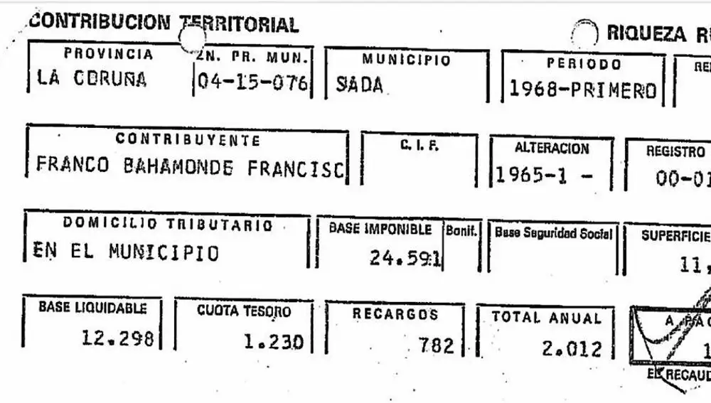 Uno de los recibos del IBI a nombre de Francisco Franco aportados como prueba por la defensa de los Martínez-Bordiú Franco