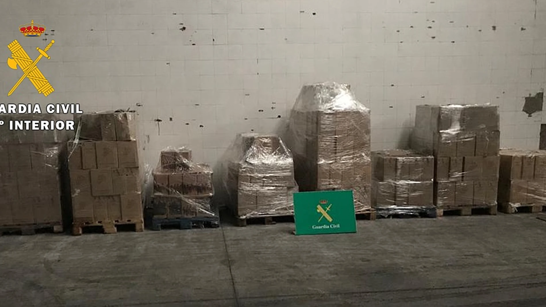 Sucesos.- Nueve detenidos y dos investigados por revender botellas de vino con el timo del nazareno
