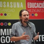 El secretario general de Podemos y vicepresidente segundo del Gobierno y ministro de Derechos Sociales y para la Agenda 2.030, Pablo Iglesias , en un acto de campaña en Bilbao