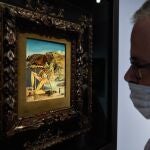 GRAFCAT9332. FIGUERES (GIRONA), 10/07/2020.- Presentación de la exposición temporal "Dalí. El surrealismo soy yo" en la Sala de las Loggias del Teatro-Museo Dalí de Figueres. EFE/David Borrat