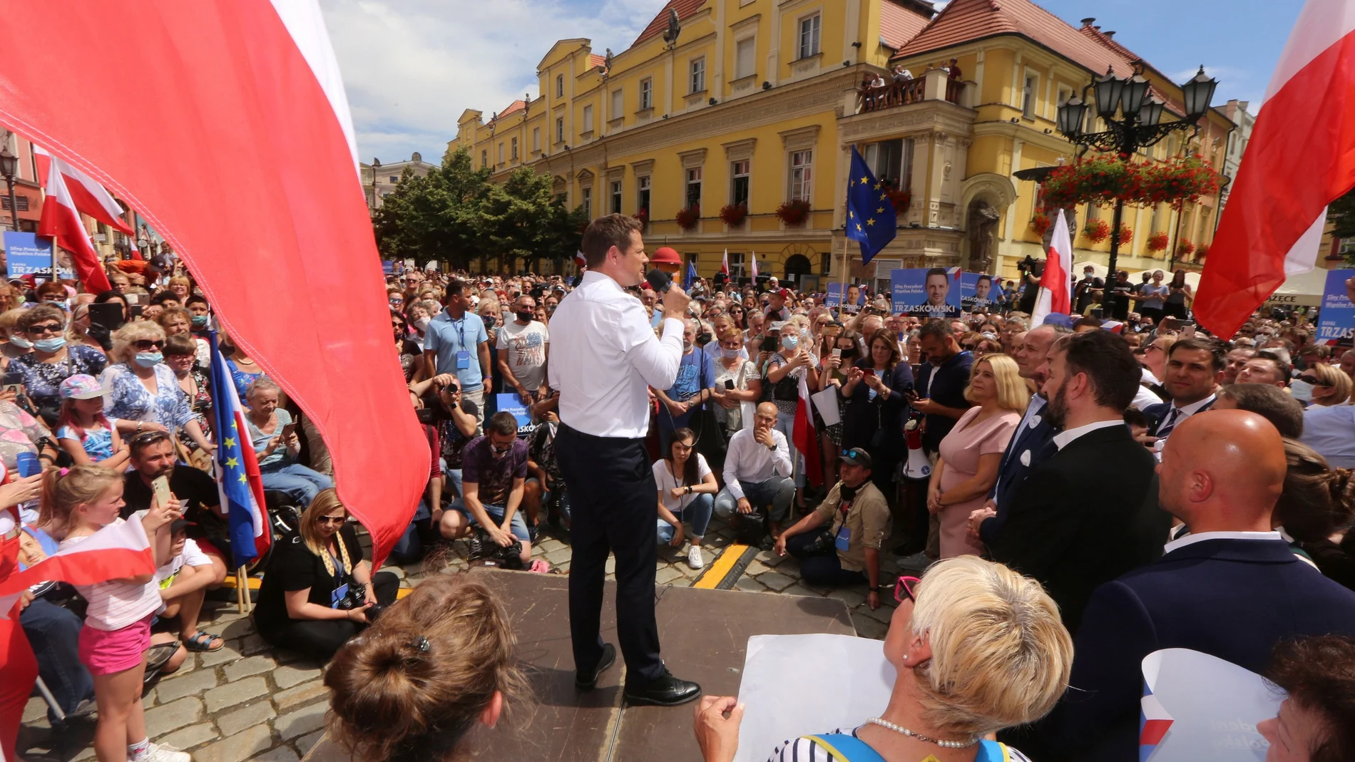 El alcalde de Varsovia y candidato presidencial en su último acto de campaña, ayer, en Swidnica